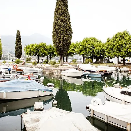 Apartment Gran Fausto Flats San Felice del Benaco