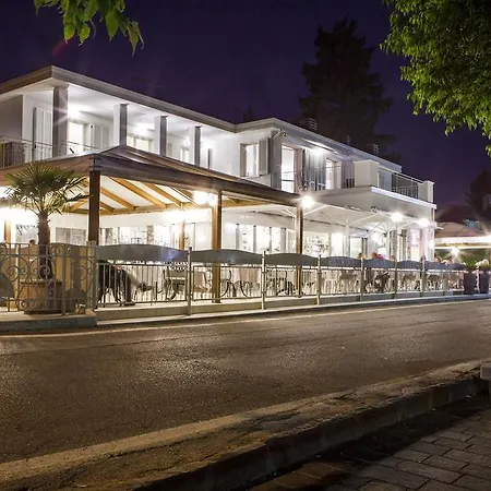 Apartment Gran Fausto Flats San Felice del Benaco