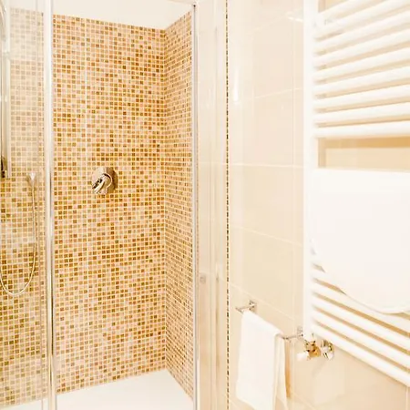 Apartment Gran Fausto Flats *